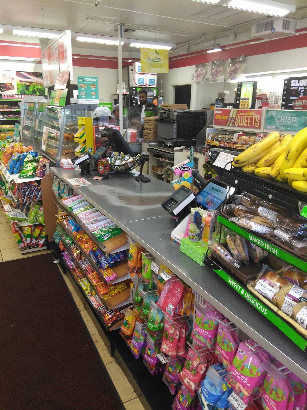 7-Eleven restaurant in North Las Vegas - photo 2
