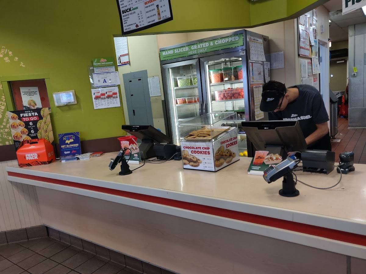 Del Taco restaurant in Las Vegas - photo 5