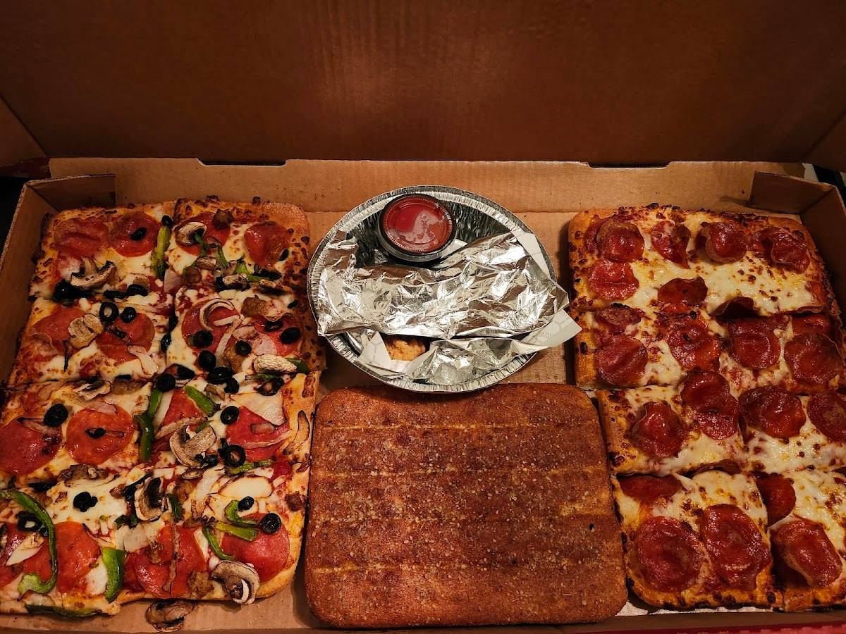 Pizza Hut restaurant in Las Vegas - photo 4