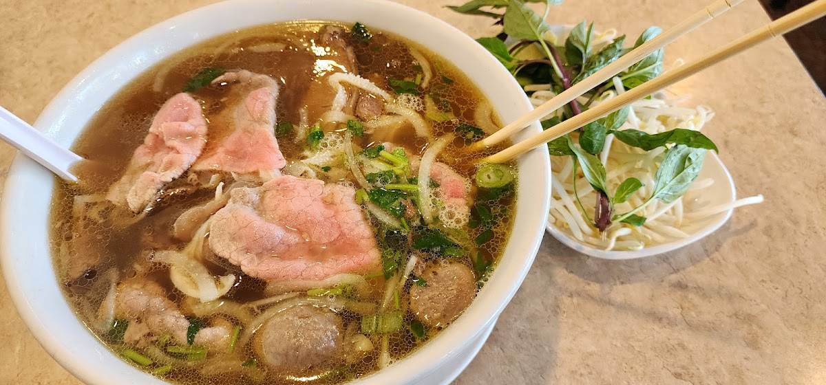 Pho An Hoa Noodle House restaurant in San Leandro - photo 3