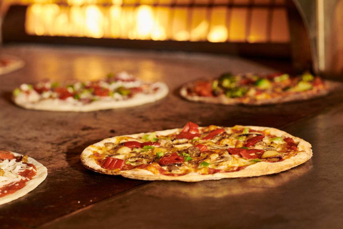 MOD Pizza restaurant in Redding - photo 3