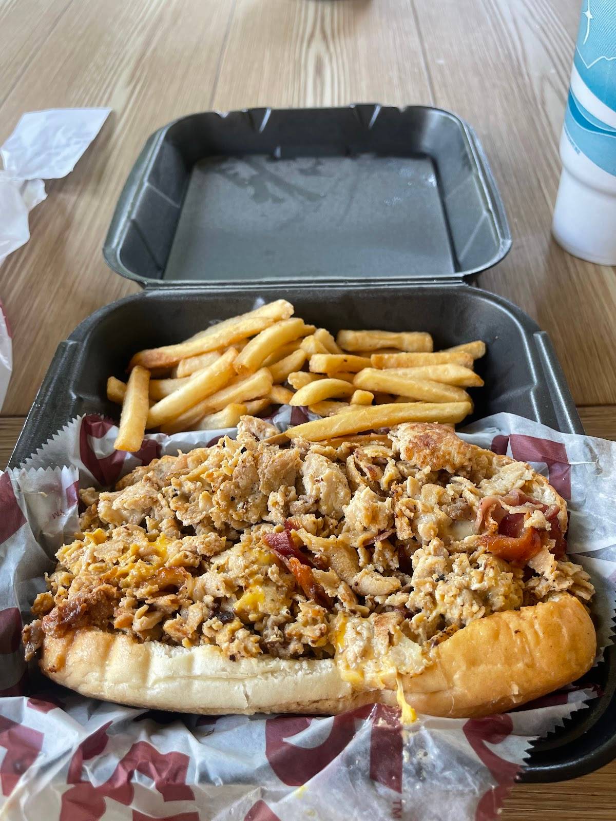 Hwy 55 Burgers Shakes & Fries restaurant in Guntersville - photo 5