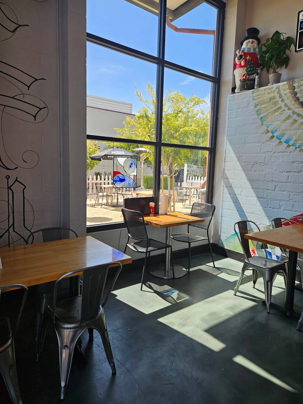 The Salty Brigade Kitchen restaurant in Santa Maria - photo 5