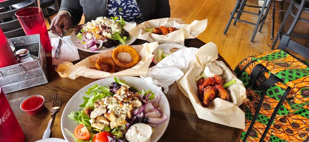 Fire on the Mountain Buffalo Wings | Burnside restaurant in Portland - photo 2