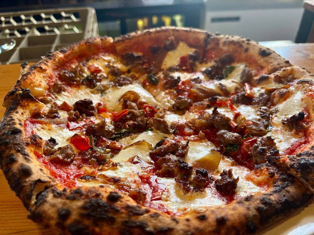 Ken's Artisan Pizza restaurant in Portland - photo 2