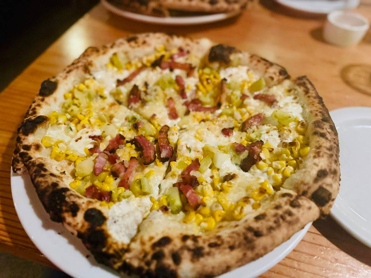 Ken's Artisan Pizza restaurant in Portland - photo 4