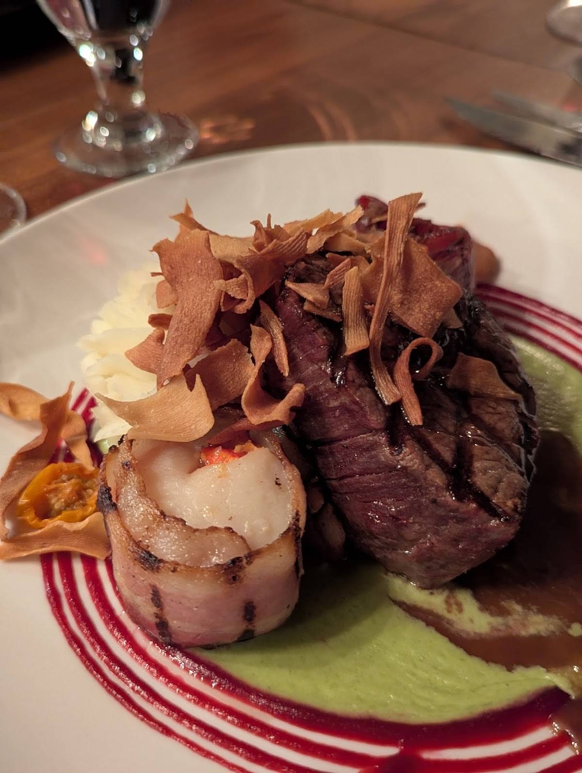 The Press Gang Restaurant and Oyster Bar restaurant in Halifax - photo 2
