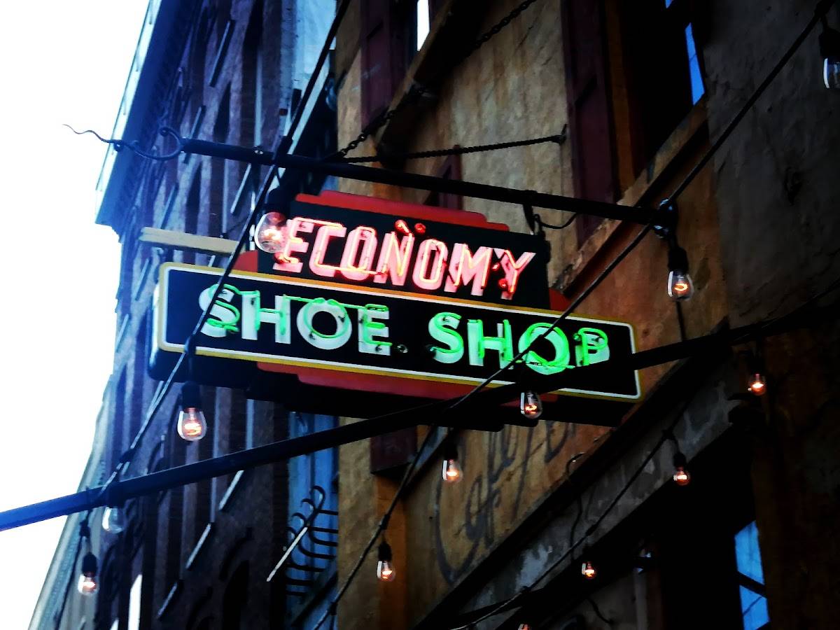 Economy Shoe Shop restaurant in Halifax - photo 4