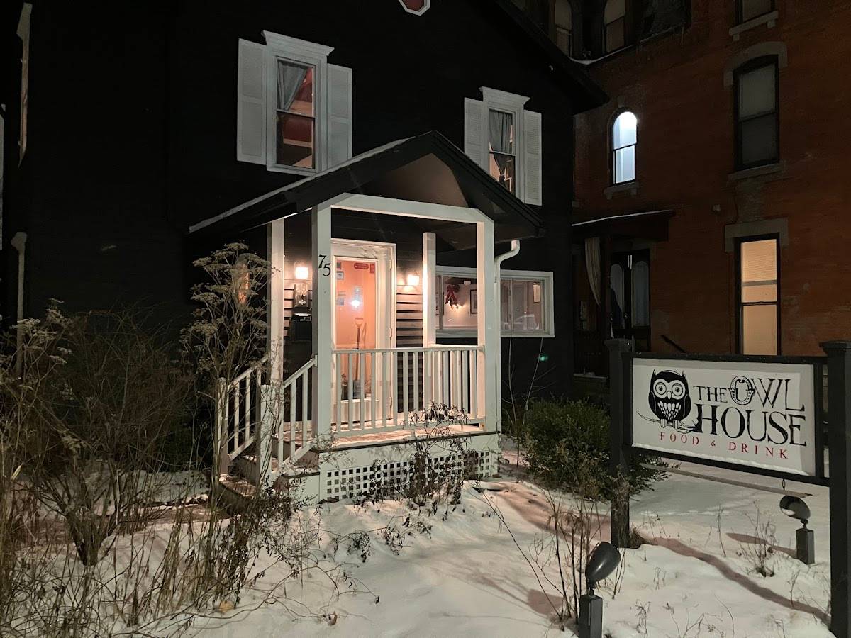 The Owl House restaurant in Rochester - photo 5