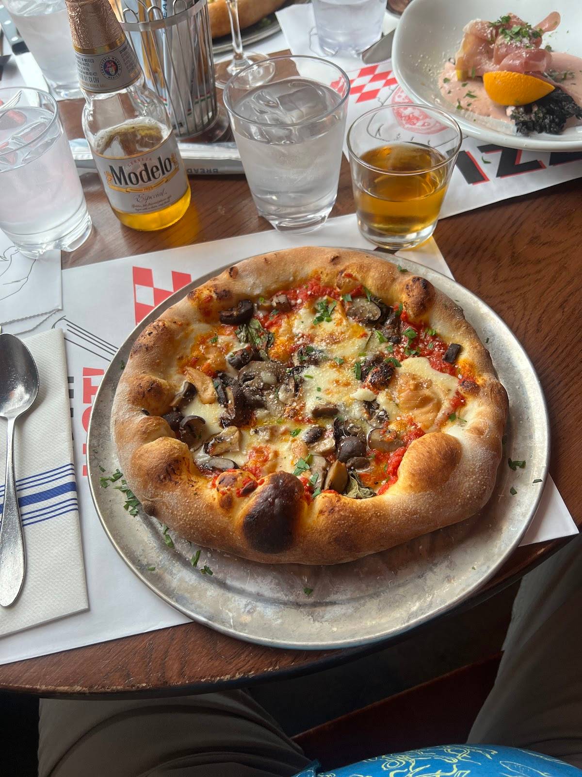 Rocco restaurant in Rochester - photo 3