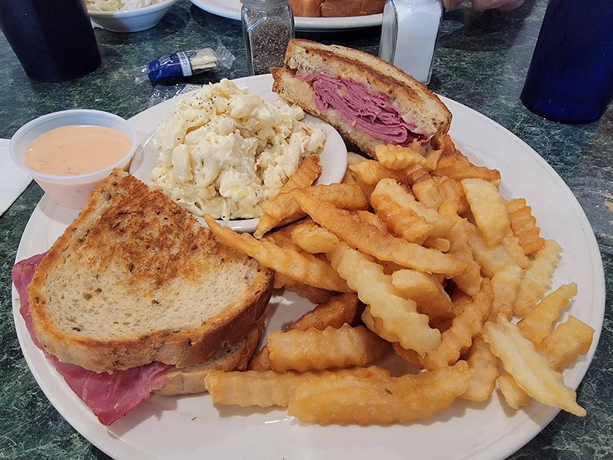 Bob's Diner restaurant in Rochester - photo 2
