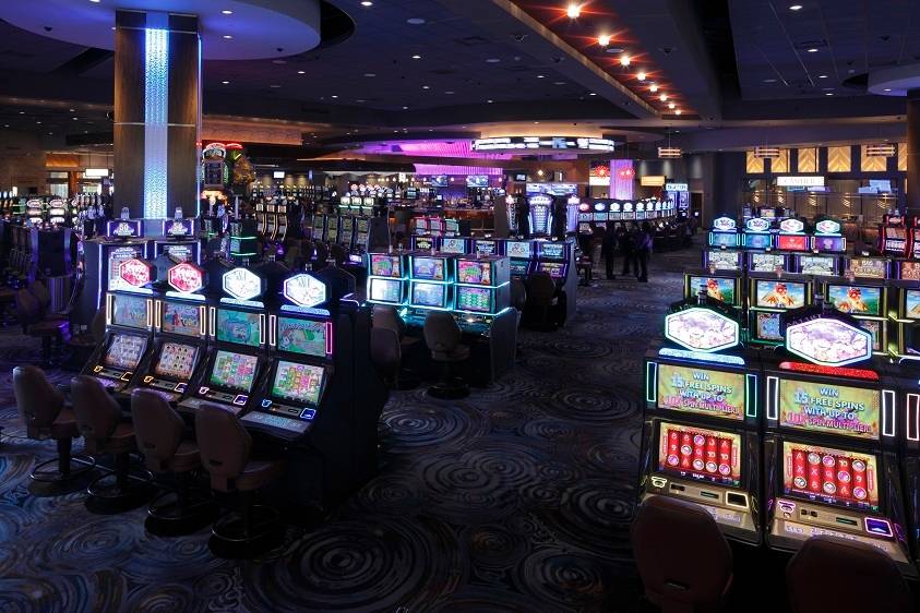 Seneca Buffalo Creek Casino restaurant in Buffalo - photo 2