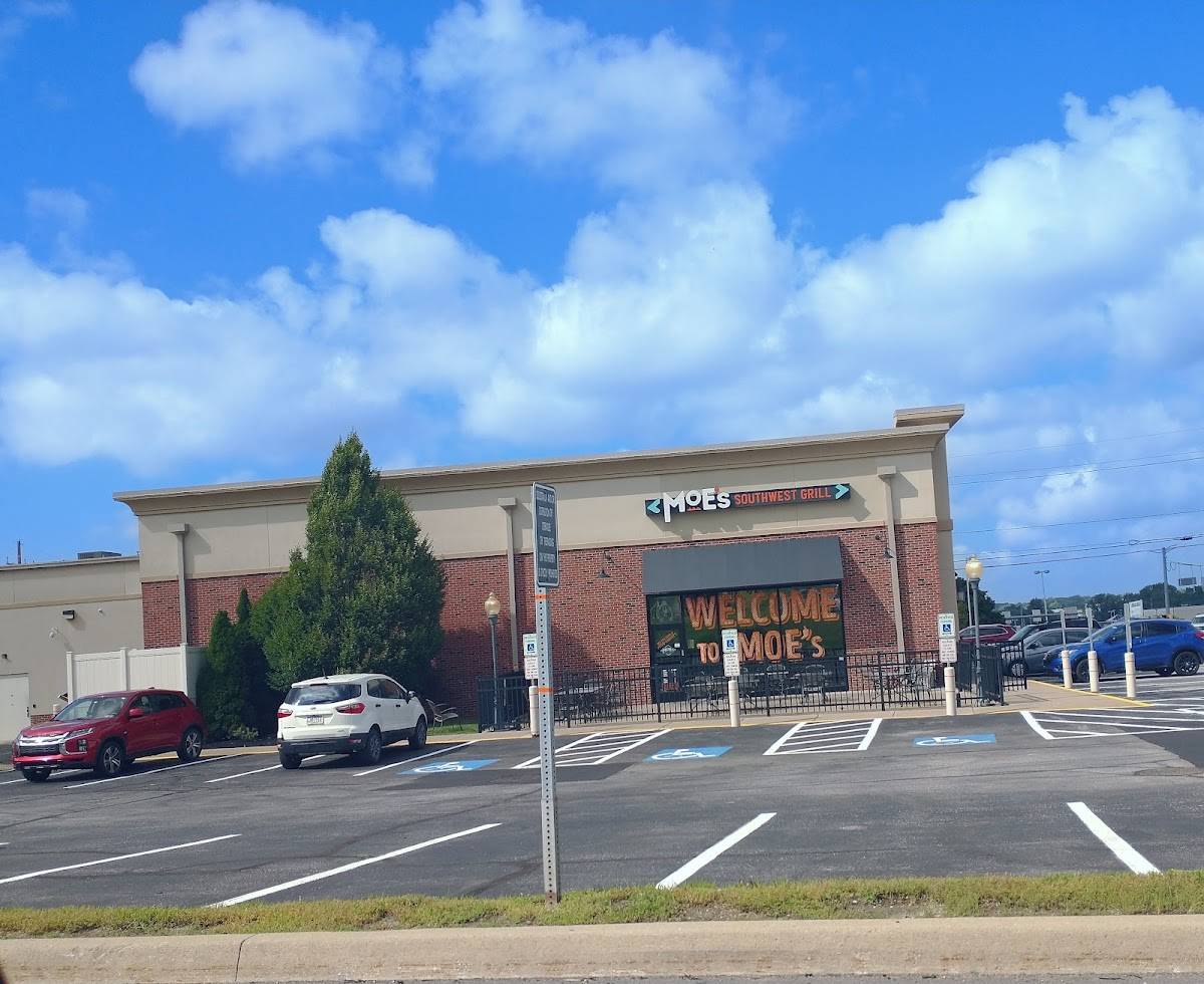 Moe's Southwest Grill restaurant in Erie - photo 4