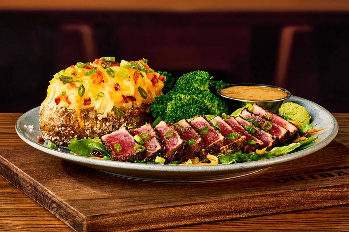 Outback Steakhouse restaurant in Erie - photo 2