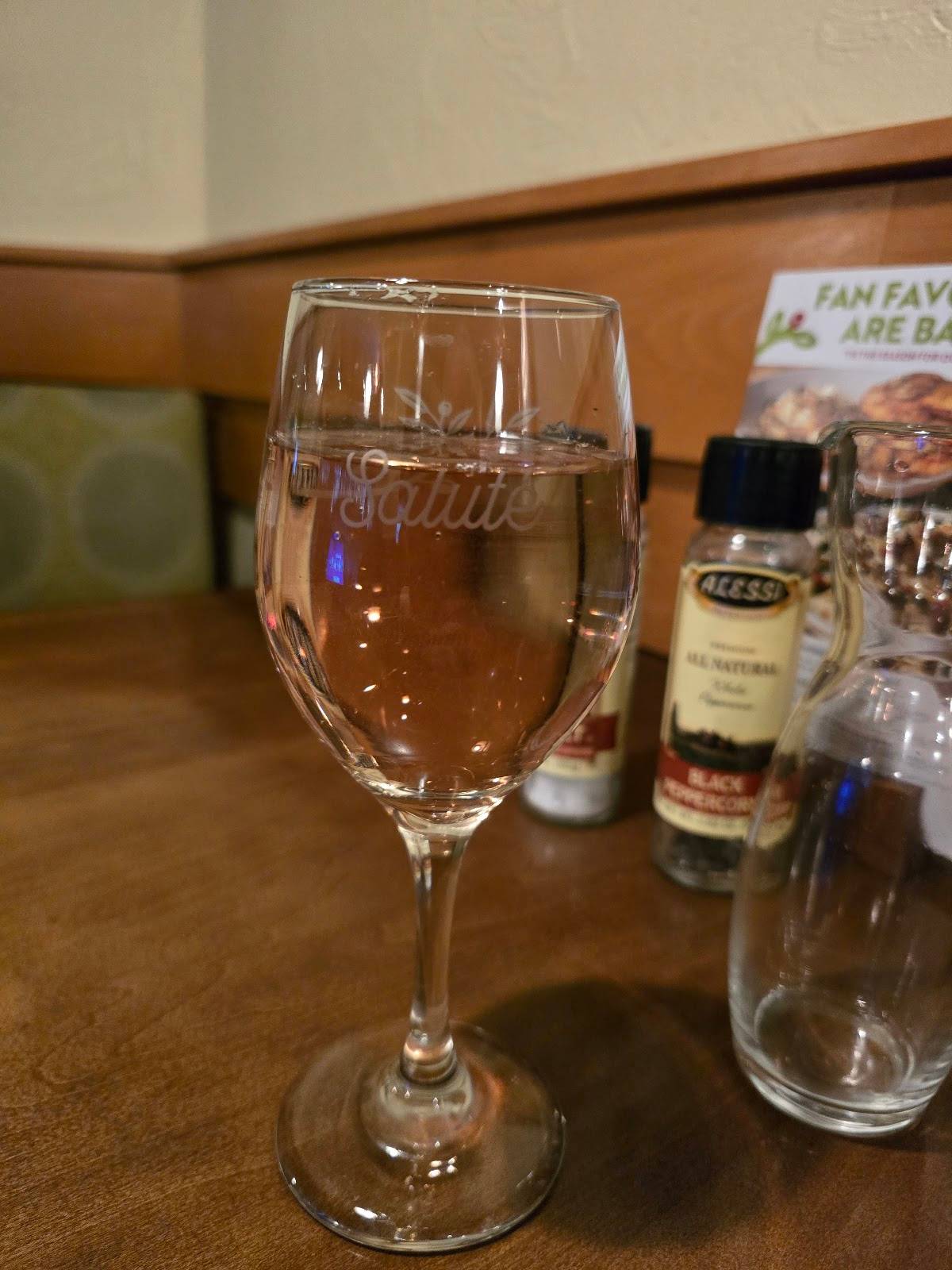 Olive Garden Italian Restaurant restaurant in Erie - photo 5