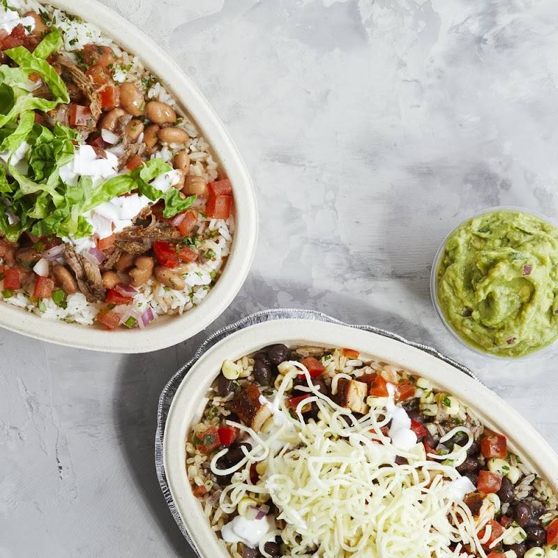 Chipotle Mexican Grill restaurant in Erie - photo 4