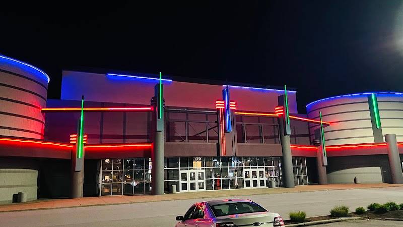 Cinemark Tinseltown Erie restaurant in Erie - photo 2