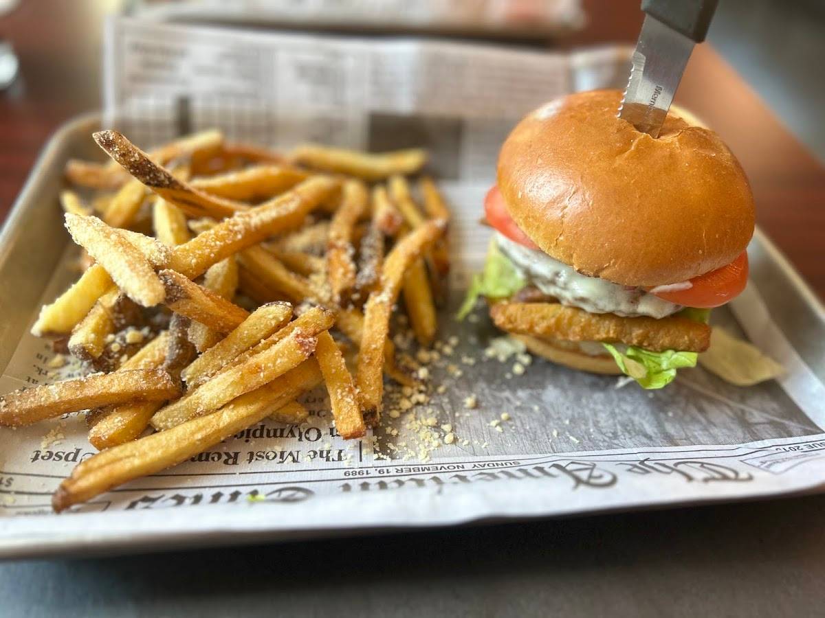 State Burger Co. restaurant in Bellefonte - photo 3