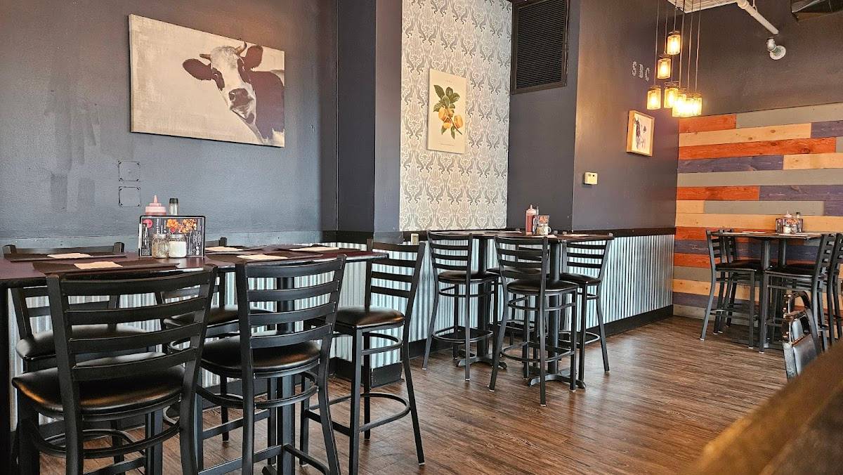 State Burger Co. restaurant in Bellefonte - photo 5