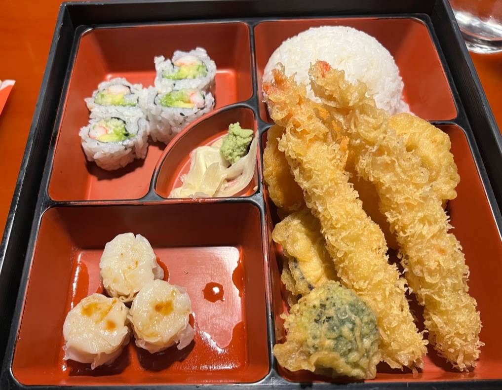 Sakura restaurant in State College - photo 4