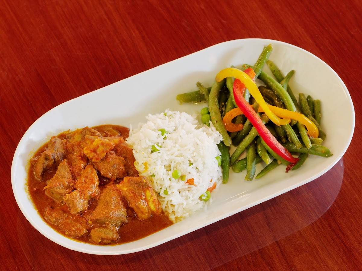 Sibara Catering & Global Cafe restaurant in Hagerstown - photo 3