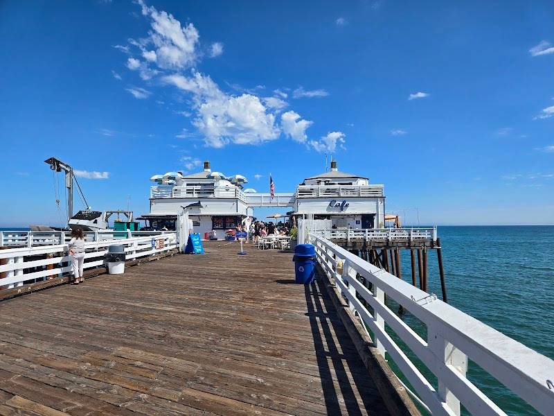 Malibu Farm Pier Cafe restaurant in Malibu - photo 4