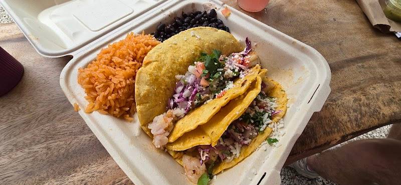 Surf N Salsa restaurant in Haleiwa - photo 3