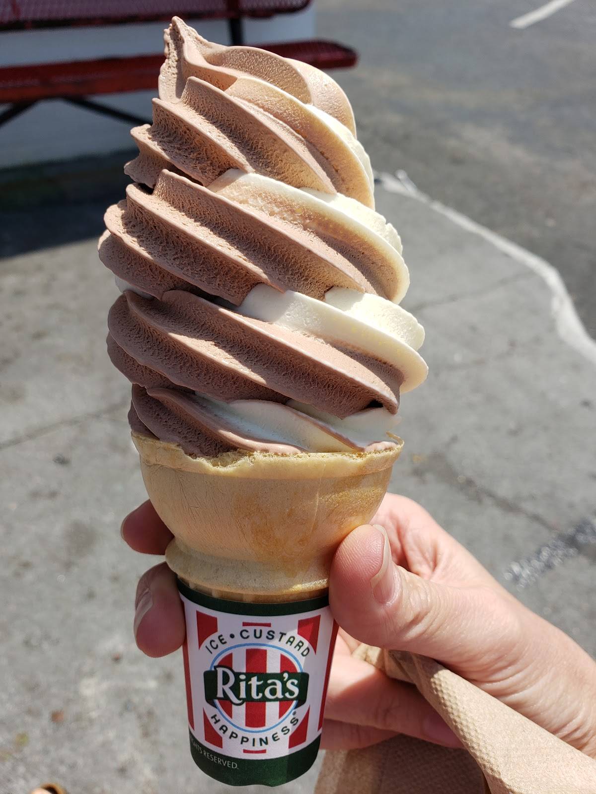 Rita's Italian Ice & Frozen Custard restaurant in St Augustine - photo 4