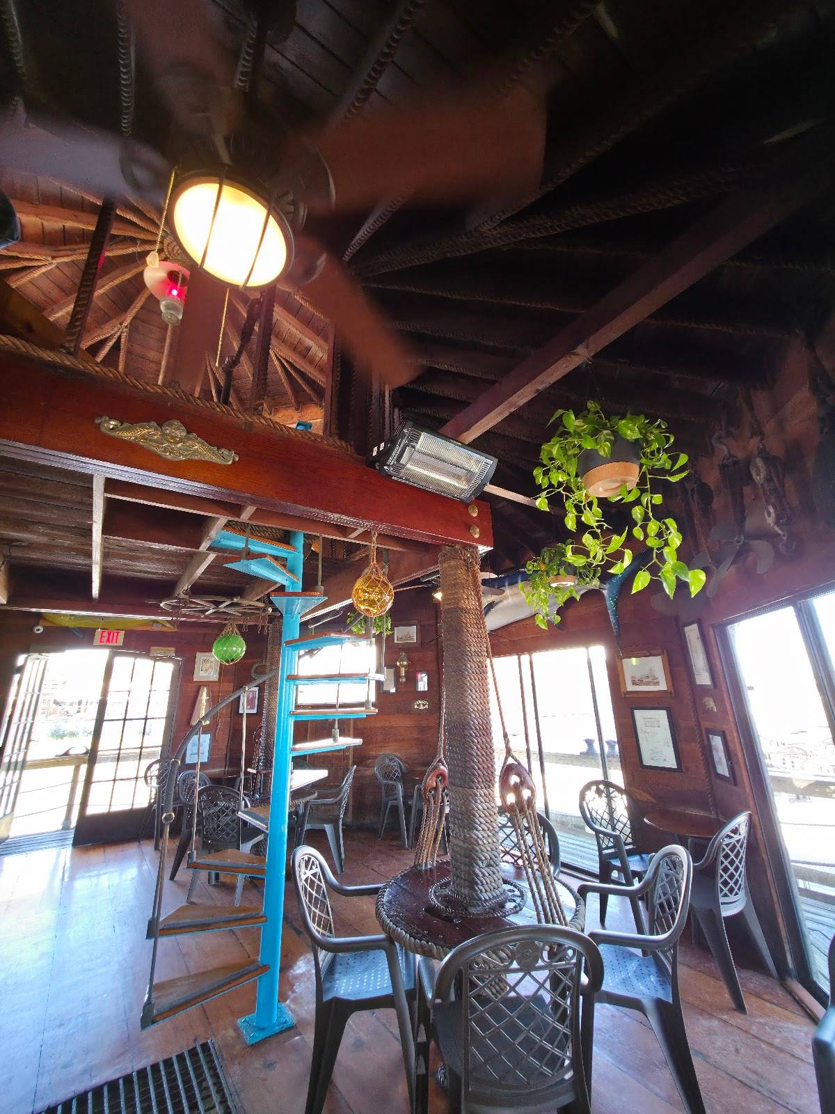 The Conch House Restaurant restaurant in Saint Augustine - photo 5