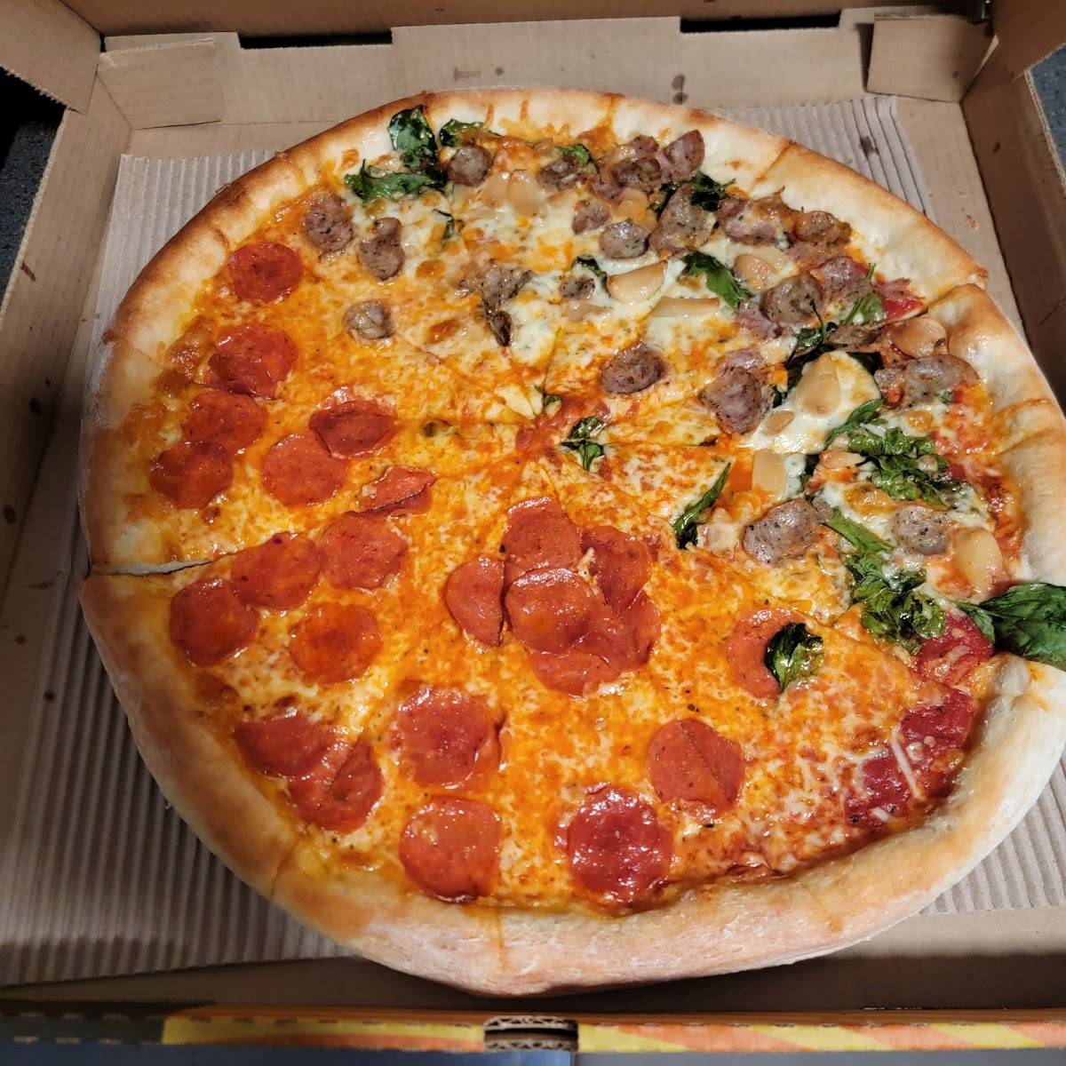 Pagliacci Pizza restaurant in Seattle - photo 4