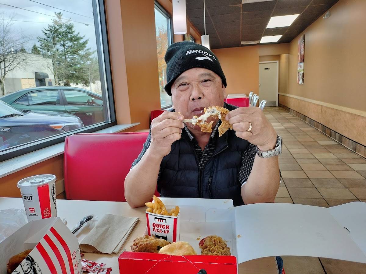 KFC restaurant in Seattle - photo 5