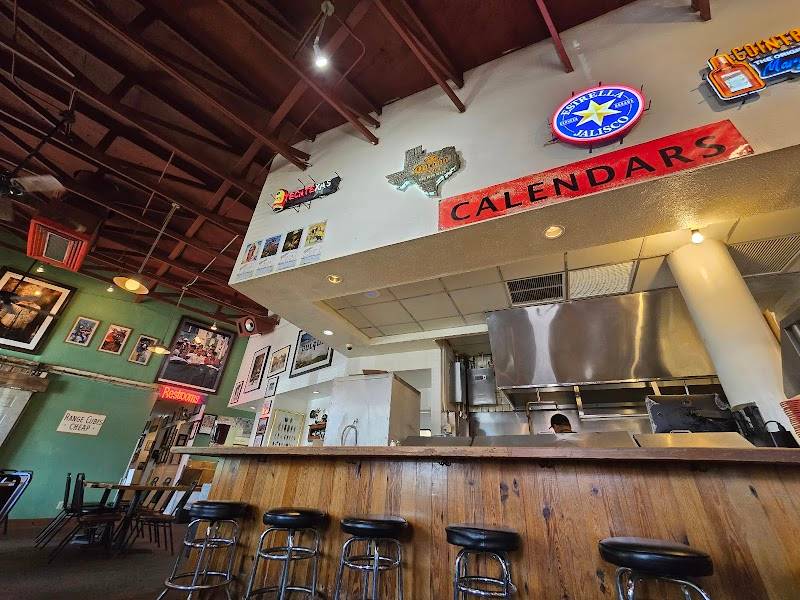 Güero's Taco Bar restaurant in Austin - photo 4