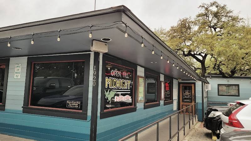 Magnolia Cafe restaurant in Austin - photo 5