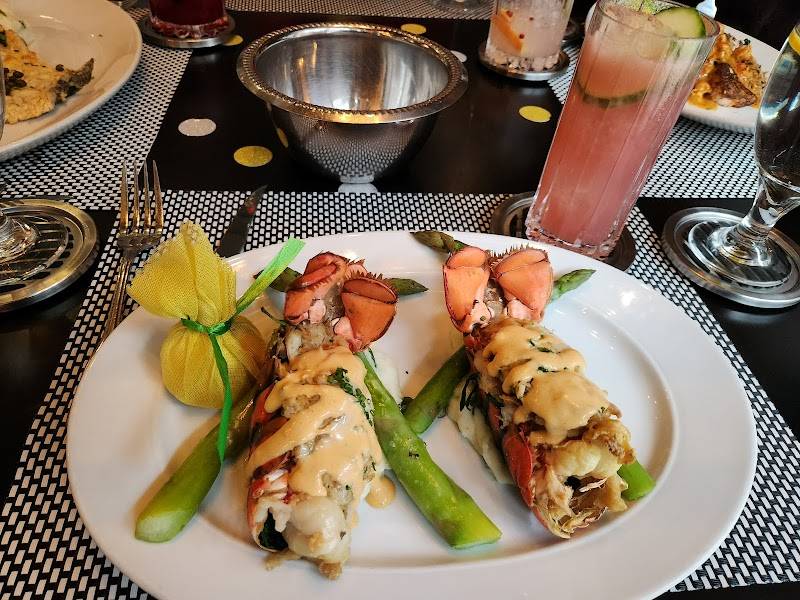 Truluck's Ocean's Finest Seafood and Crab restaurant in Austin - photo 4
