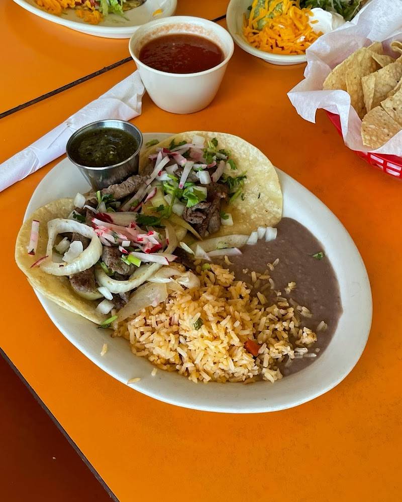 Cisco's Restaurant Bakery & Bar restaurant in Austin - photo 2