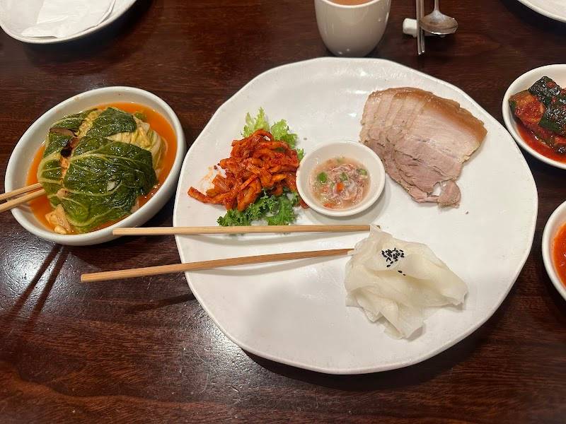 Yongsusan Restaurant restaurant in Los Angeles - photo 3
