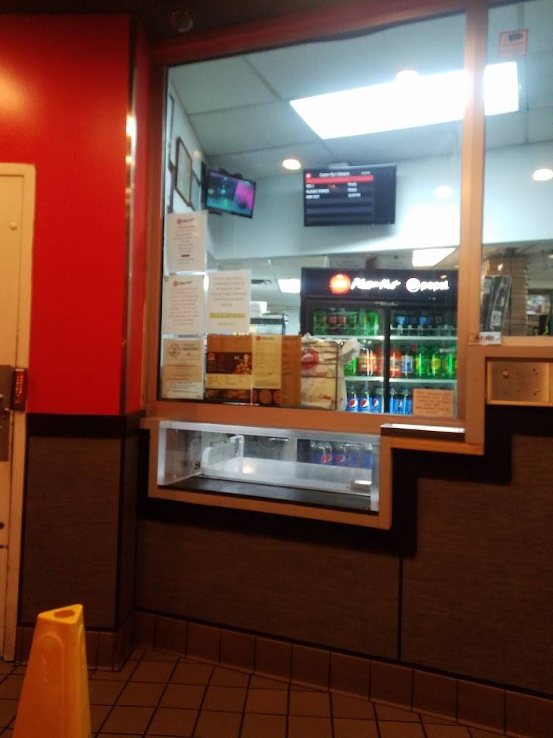 Pizza Hut restaurant in Los Angeles - photo 4