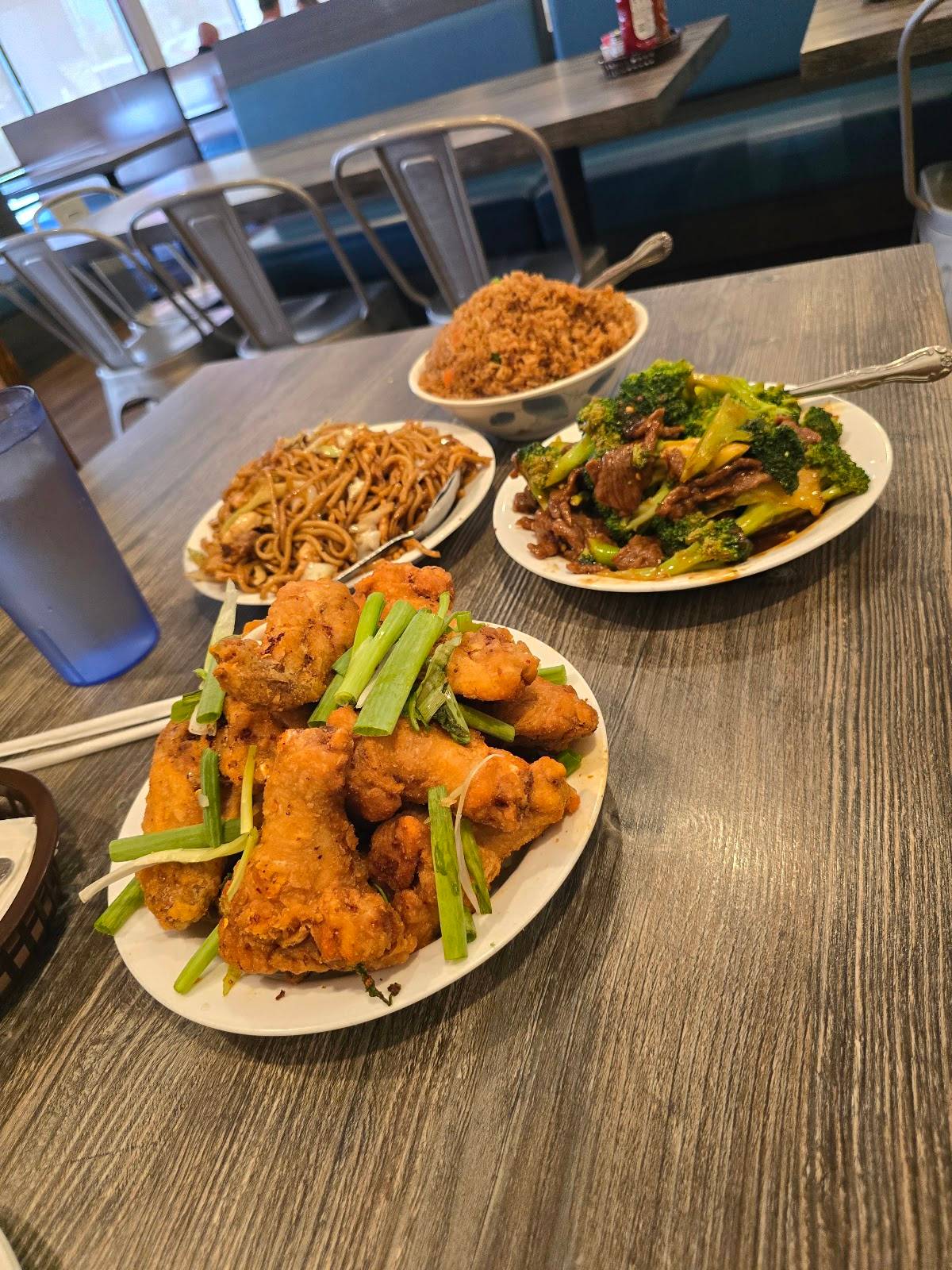 Royal Mandarin restaurant in National City - photo 2