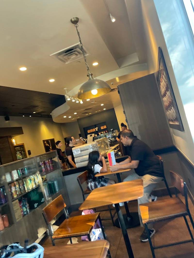Starbucks restaurant in Menlo Park - photo 4