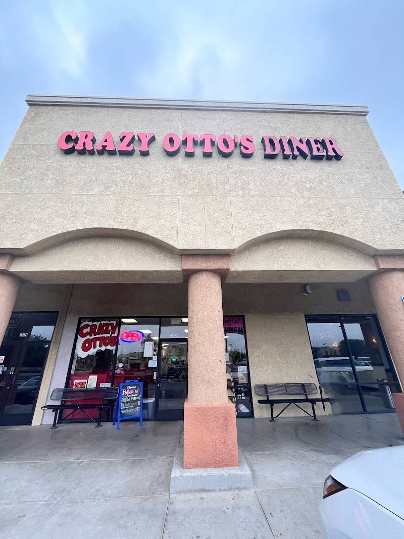 Crazy Otto's Diner restaurant in Santa Clarita - photo 4