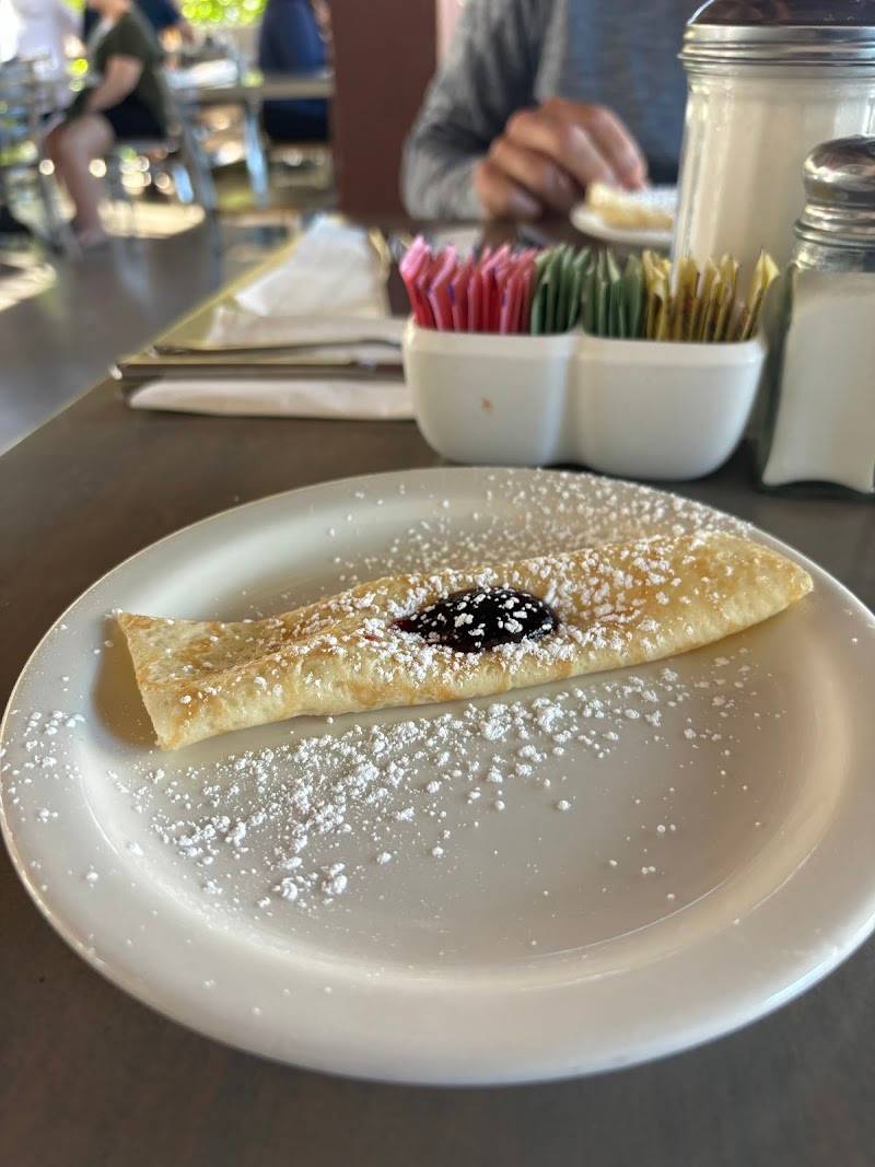 Eggs 'n' Things Valencia restaurant in Santa Clarita - photo 3