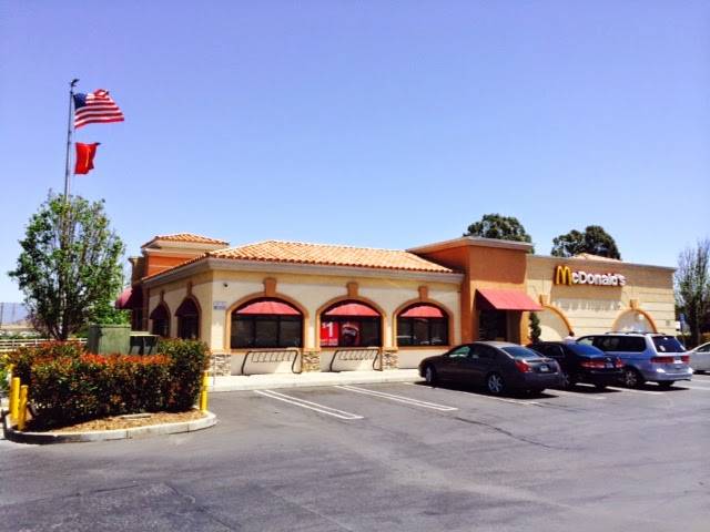 McDonald's restaurant in Santa Clarita - photo 3