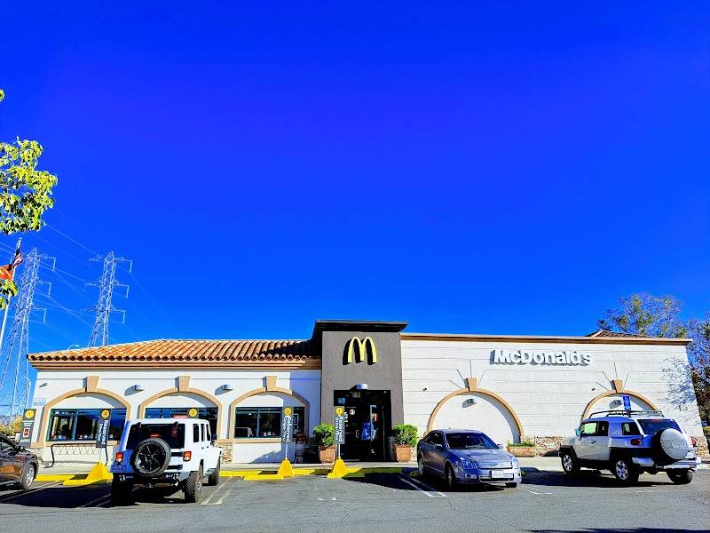 McDonald's restaurant in Santa Clarita - photo 4