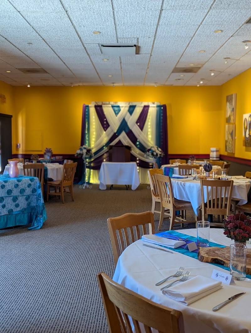 Seasons Rotisserie & Grill restaurant in Albuquerque - photo 5