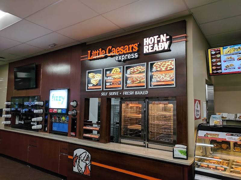 Little Caesars Pizza restaurant in Albuquerque - photo 3