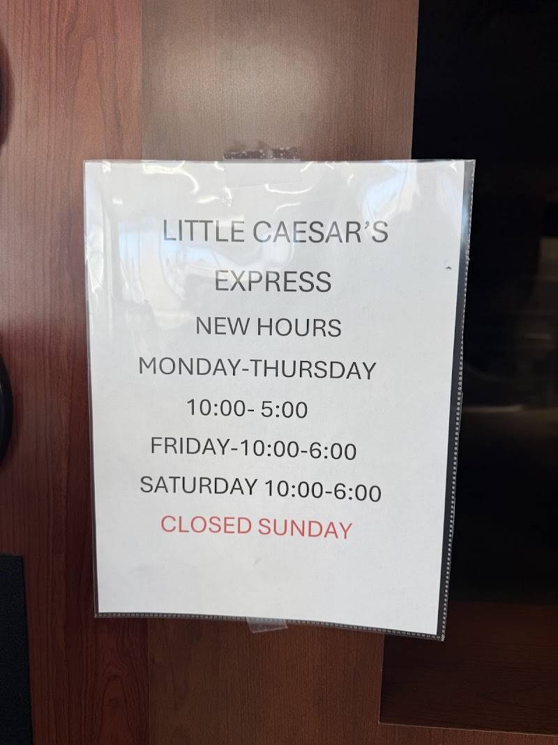 Little Caesars Pizza restaurant in Albuquerque - photo 5