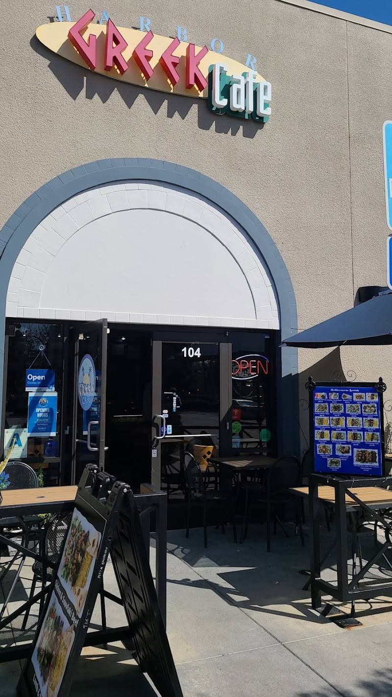 Harbor Greek Cafe restaurant in San Diego - photo 3