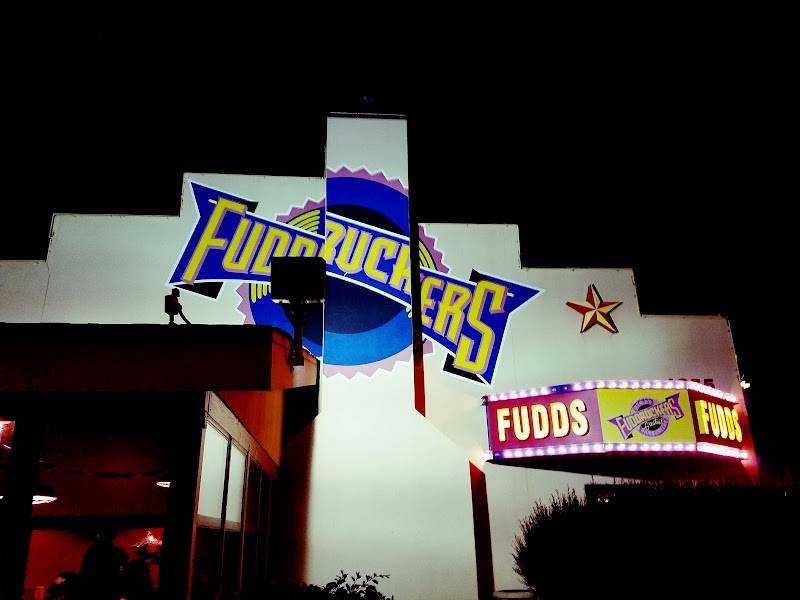 Fuddruckers
