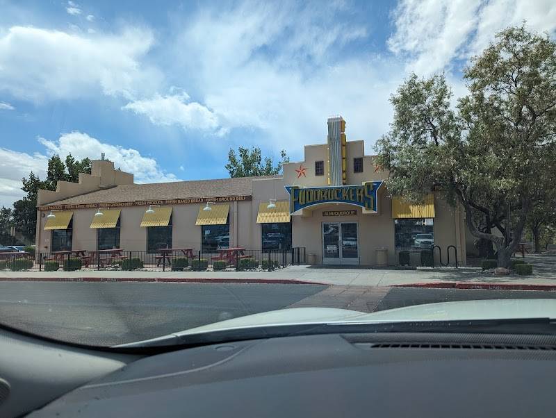 Fuddruckers restaurant in Albuquerque - photo 5