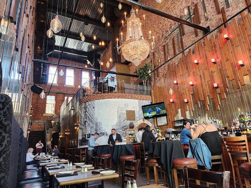 Hearsay Market Square restaurant in Houston - photo 2